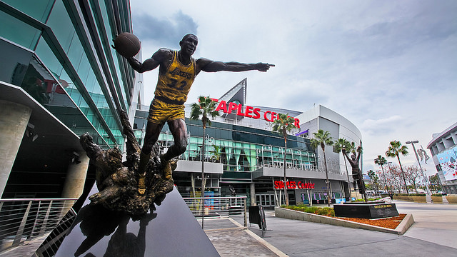 see a game at staples center: 10 Things Everyone Should Do In LA Before They Die