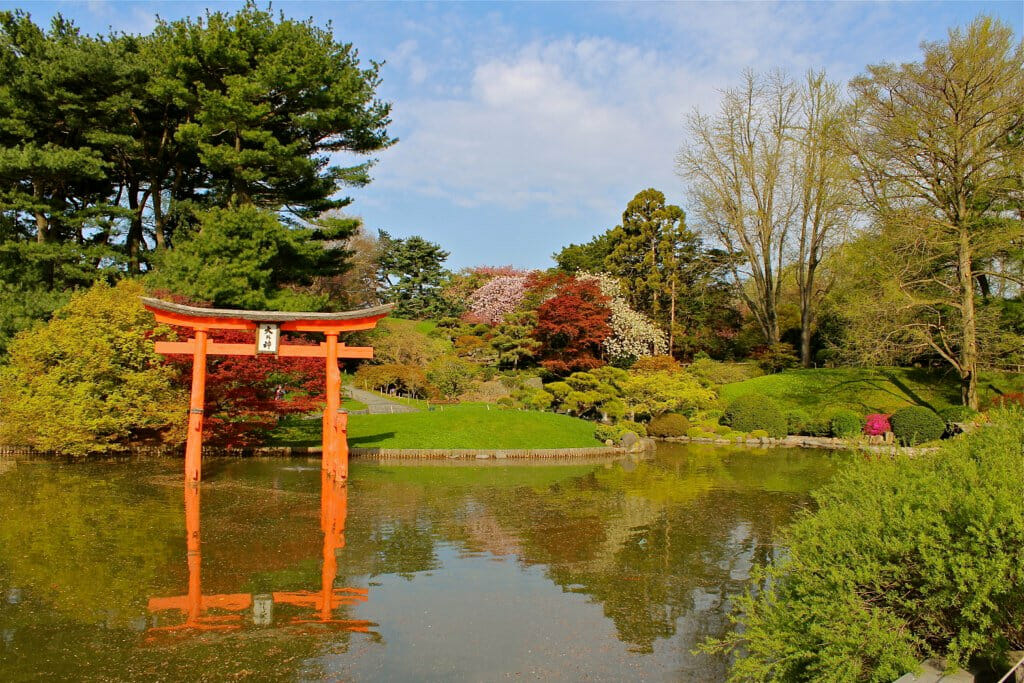 brooklyn botanical garden: 5 Free Things to Do in NYC Right Now for Fun