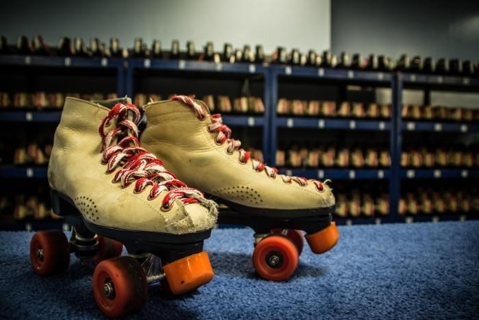 roller-skates-for-50th-birthday-idea-in-nyc