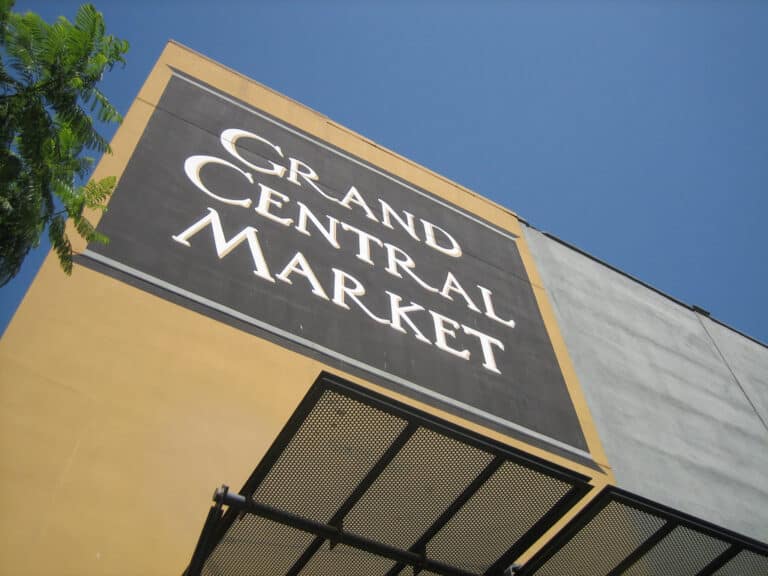 Your Self Guided Walking Grand Central Market Food Tour: head on it for some great eats
