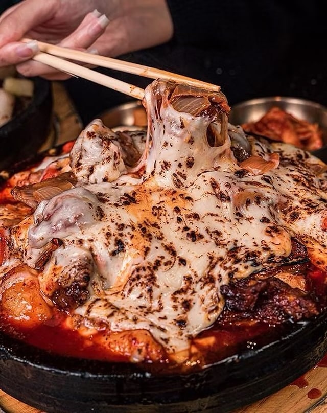 cheese pull on dish served at daeho kalbijjim in san francisco