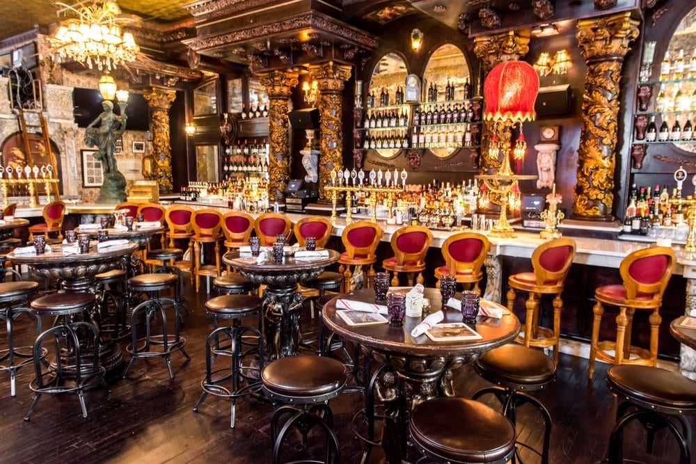 oscar wilde restaurant interior nyc