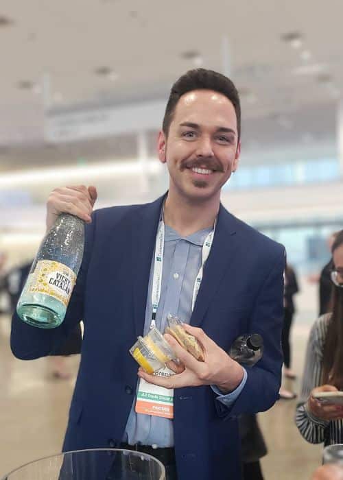 guest winning bottle of water at water bar