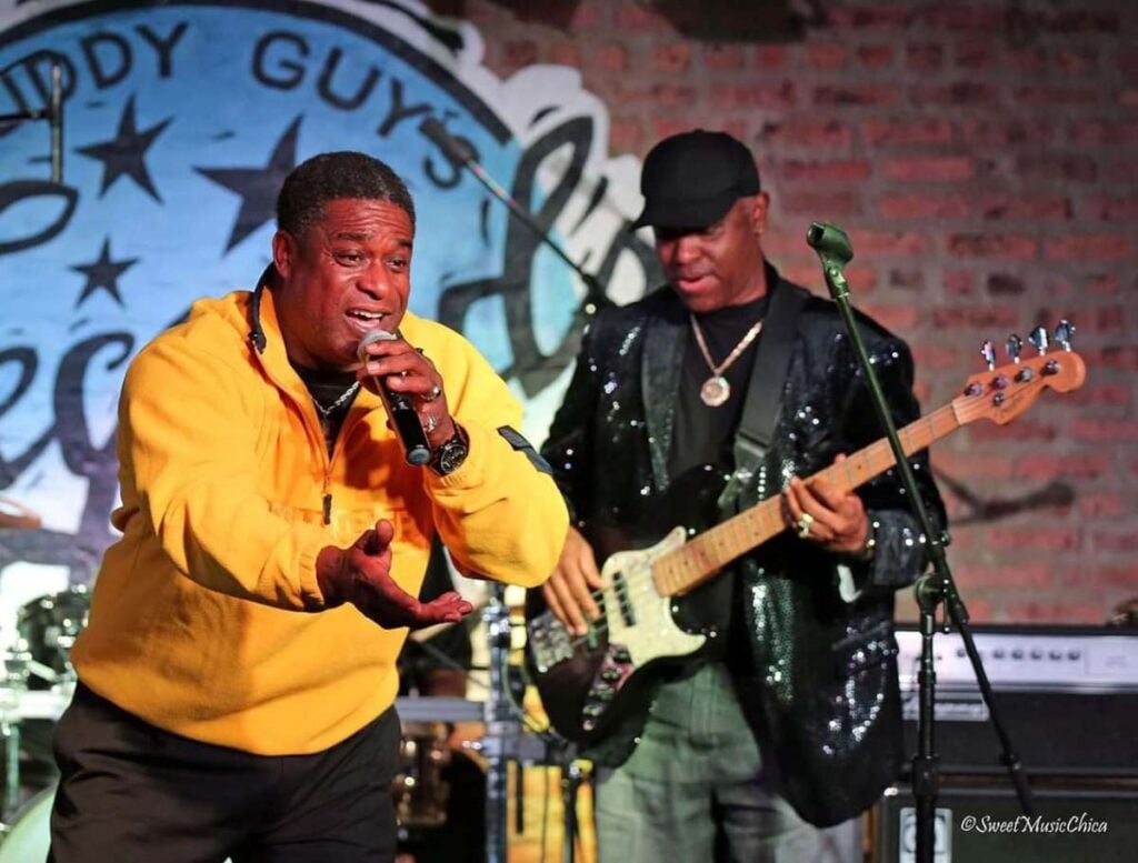 Two jazz legends rock out onstage at Buddy Guy's Legends