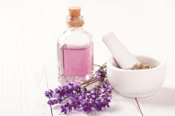 DIY-italian-perfume-most-quirky-unusual-unique-virtual-events-in-2021