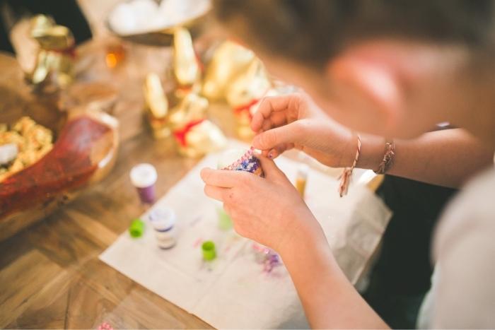 zoom-holiday-party-crafts