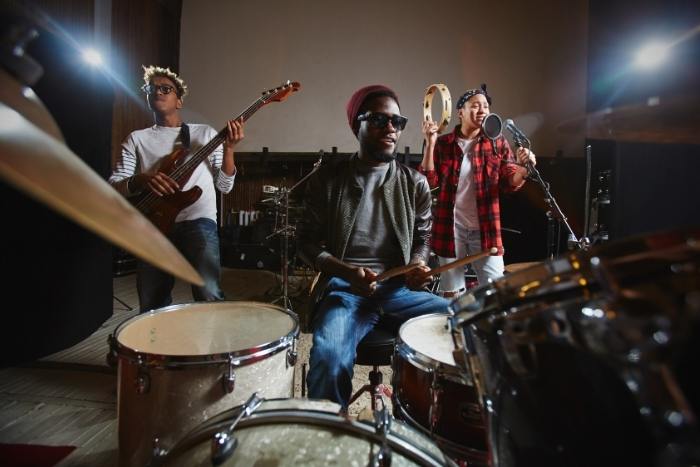 hosting private concert to celebrate 30th birthday during covid