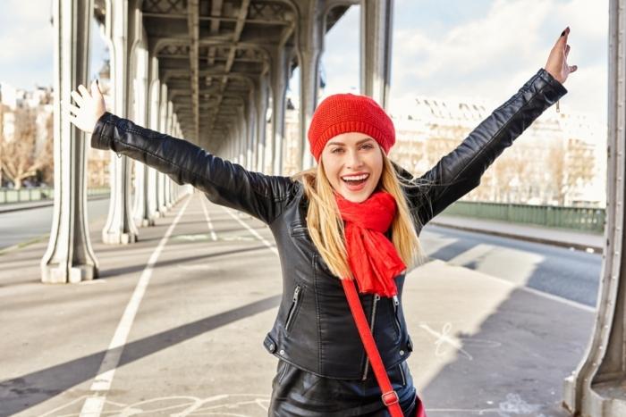 travel-to-paris-virtually-with-your-office-team-building